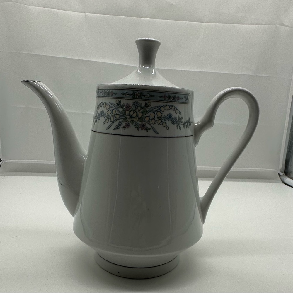 Vintage Crown Ming Diana Coffee Pot Fine China